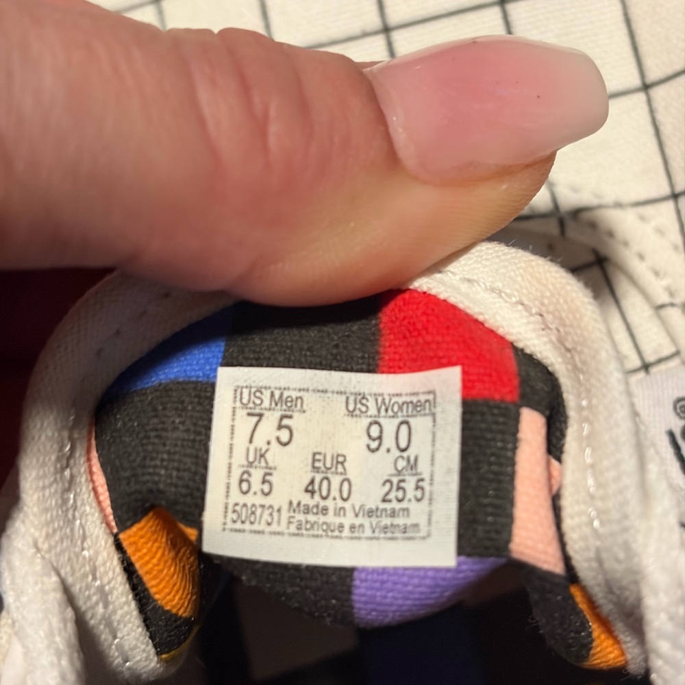 NWOB Vans Customizable White Grid Pattern Sneakers - image 4